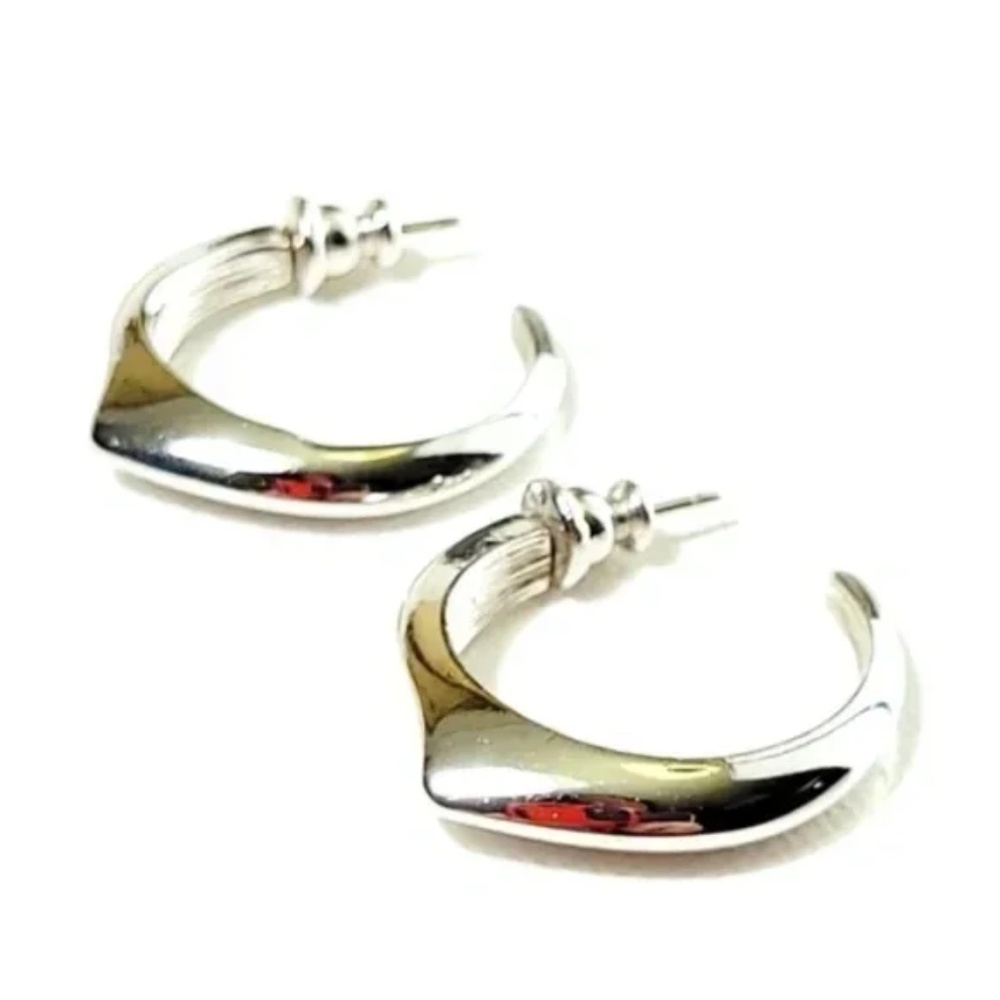 { ❤️ $5 }  Unique Hoop Post Earrings